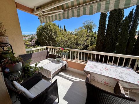 À VENDRE – APPARTEMENT 4 PIÈCES 77m2 RÉNOVÉ À FRÉJUS