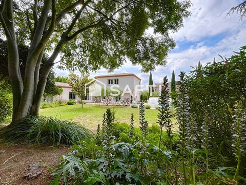 VILLA D’ARCHITECTE de 209 m2 et son Magnifique PARC !!