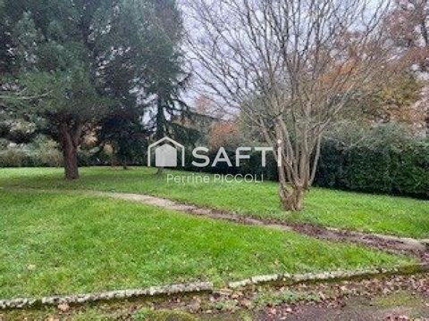 Terrain constructible 420m2 QUINSAC