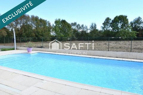 Magnifique maison rénovée de plain-pied avec piscine.