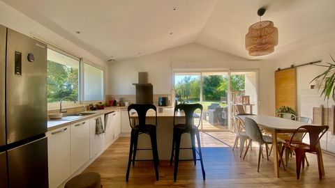 EXCEPTIONNELLE PROPRIETE POUR LES AMOUREUX DE LA NATURE A SEULEMENT 10 MINUTES DE LA ROCHELLE !