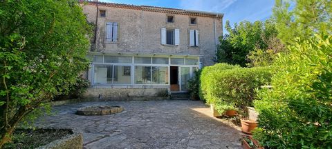 Maison de Maître au Charme Intemporel
