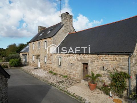 Maison de maître rénovée avec piscine couverte,des espaces de détente, des dépendances, carport, cour et jardin