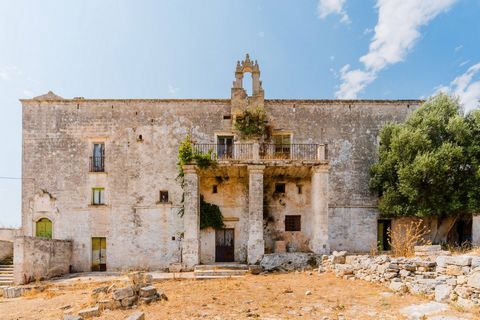 Masseria Valente, prestigioso complesso storico nel cuore delle Cento Masserie di Crispiano (TA) In posizione strategica, tra Crispiano e Martina Franca, nel cuore dellaffascinante territorio delle Cento Masserie e in una zona baricentrica della prov...