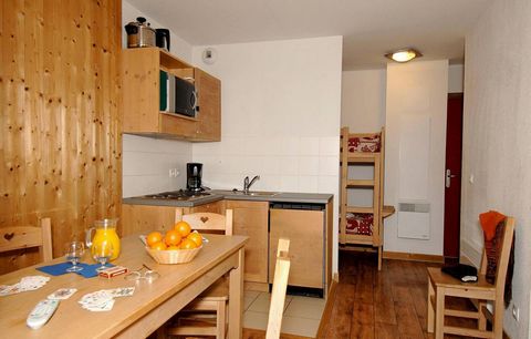 The residence L'Orée des Pistes offers all the comfort and the charm of Savoie and a swimming pool with sauna and Turkish baths for total relaxation. The residence is situated at the heights of the village of Saint Sorlin, Alps, France, at the foot o...