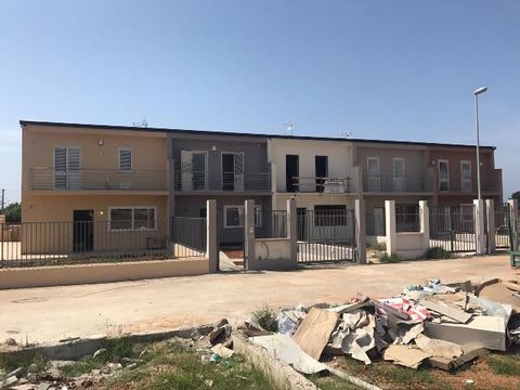 Newly built villa in the process of being completed, free on three sides, in a residential area where it will be built with 46 other villas with sea view and 600 meters from the beach. Newly built villa in the process of being completed, free on thre...