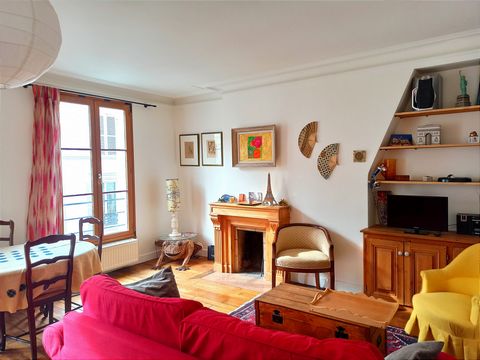 Apartment with a surface area of 52m², located on the 4th floor with elevator, of a luxury building in the 17th arrondissement The apartment is fully equipped: internet connection, heating, television, ceramic hob, fridge, microwave, oven, freezer, w...