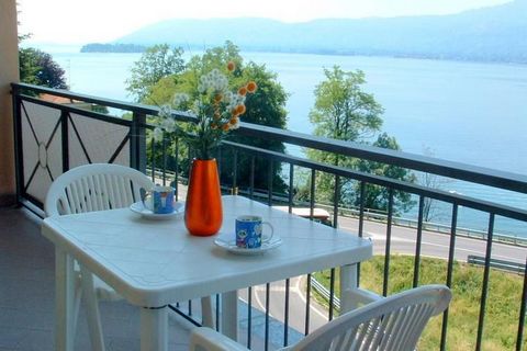 Majestic residence in Verbania, a stone's throw from Lake Maggiore. The noble residence occupies an ideal position for a stay on the beautiful Lake Maggiore, surrounded by nature, a stone's throw from the center and only 50 meters from the shores of ...