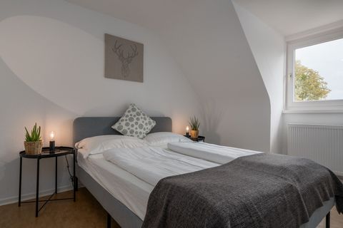 Experience home away from home in our modern 39m² apartment! With a 1.40m wide double bed and a comfortable sofa bed, 4K Smart TV & fast WiFi you are well equipped. Self check-in is possible at any time. The heart of the apartment is the open living ...