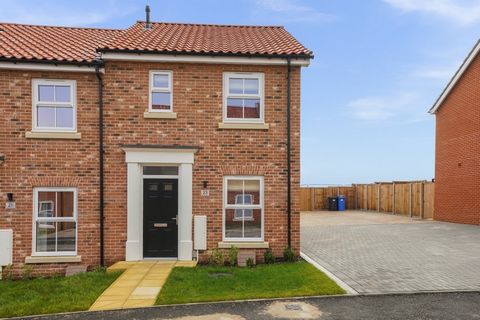On a beautiful and bespoke development by well-respected local family builders, this property was brand new in September 2023 and has a number of upgrades, improving on the already high specification. With generous proportions throughout, plenty of p...