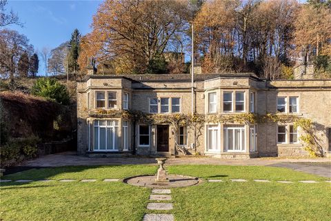 This elegant four bedroom Georgian property commands an elevated potion in the sought-after village of Ripponden with stunning views across the Ryburn Valley. With its grand entrance hall, spacious kitchen, multiple reception rooms, study area, lift,...