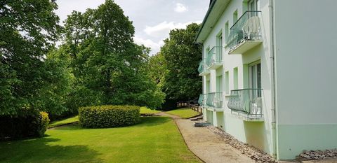 BUILDING 15% ratio seasonal rentals composed of 2 studios, 3F1, 3F2 and 1F3, the apartments are all furnished, with equipped kitchen, shower room and toilet bedroom with bed, all comforts, balcony overlooking garden, barbecue and common parking. Occu...