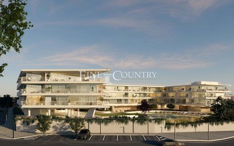 Au cur de Vilamoura, se dresse Serenity, une oasis résidentielle exquise, abritant 53 appartements d'une pure élégance, répartis en deux bâtiments distincts : Golden et Blue. Golden, inspiré par les plages baignées de soleil, rayonne de chaleur et de...