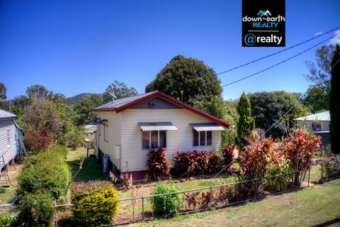 Situated on 1012m this neat split level timber cottage is surrounded by established gardens with a back yard large enough to accommodate a chook house, fruit trees and vegetable gardens. Polished timber floors, high ceilings and tongue & groove refle...