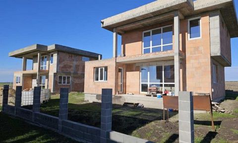 SUPRIMMO agency: ... We present for sale a house with yard and sea view, with Act 14. The location is peaceful for living, with quick access to the amenities of the sq. 'Sarafovo', and to the resort of Pomorie. The property is located in a plot of 35...