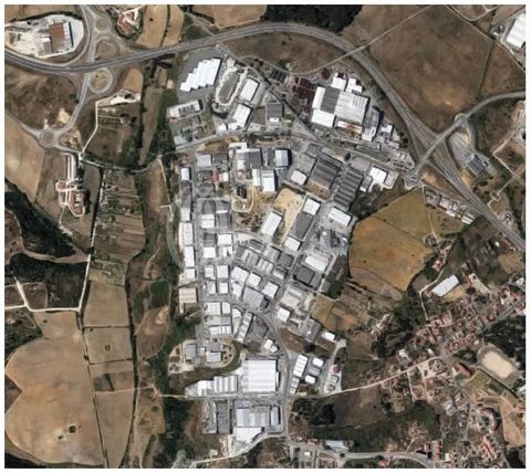 A Quinta do Mocho está localizada em Santarém, sendo o principal polo industrial da cidade. O ativo fica a 3 km do acesso à A1, que liga Lisboa (75 km) e Porto (245 km). Este polo tem uma dimensão de 500 mil m2, está bem localizado e com bons acessos...