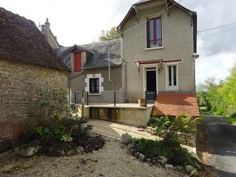 EXCLUSIVE, resale warranty offered. Coeur de brenne, set of 2 houses including for the first : kitchen, bedroom, shower room, toilet. For the second comprising: kitchen, toilet, bedroom, upstairs bedroom with attic. All on a first plot of 839 m² incl...