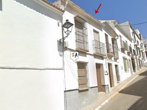 REDUCED FOR QUICK A SALE! This Townhouse sits centrally in the historical town of Estepa in the province of Seville, Andalucia, Spain, famous for producing mantecados sweets traditionally sold around Christmas. The property is just of the center of t...