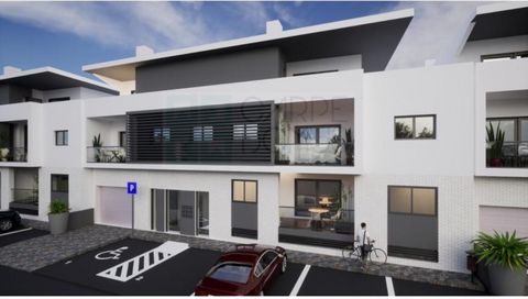 Luxury one bedroom apartment, brand new, on the top floor of a 3 storey building with elevator, located in Cabanas de Tavira, Algarve. Comprising living room, kitchen, 1 bedroom and a complete bathroom and parking space. It is equipped with Bosh appl...