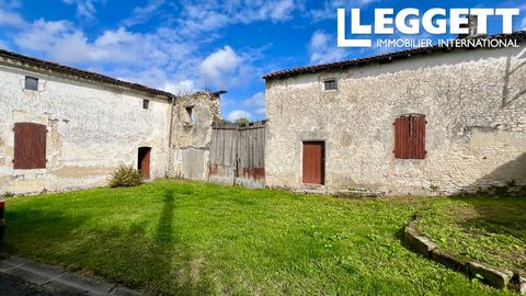 A32751MIR17 - Deux maisons à rénover. À rénover entièrement dans un endroit calme, mais à seulement 1,8 km d'un village avec une boulangerie et un restaurant. Cette propriété a fait l'objet d'un permis de construire pour la transformation en deux gît...