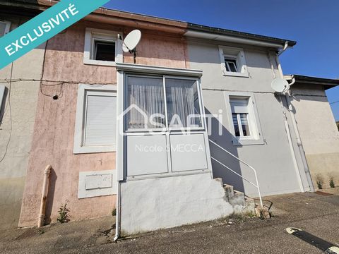 Située dans la ville de Jœuf (54240), cette maison offre une atmosphère paisible et conviviale. Appréciée pour son cadre de vie agréable, la proximité des commerces, écoles et espaces verts en fait un lieu de vie idéal pour les familles en quête de t...