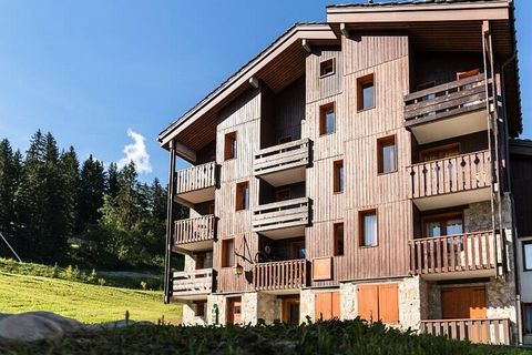 Gelegen op de hoogten van Valmorel, zijn de grote chalets in typisch Savoyaardse stijl, 4 tot 5 verdiepingen (geen lift), verdeeld in de vorm van een gehucht in de wijk Crève Cœur. Gelegen boven het centrum van Valmorel en de winkelstraat, heeft u to...