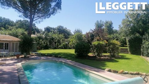 A31764DAL34 - Located in the picturesque village of Margon, this charming property offers a unique business opportunity amidst the stunning Languedoc vineyards. With 450m² of space set in 2,300m² of enclosed gardens, the property features 12 stylishl...