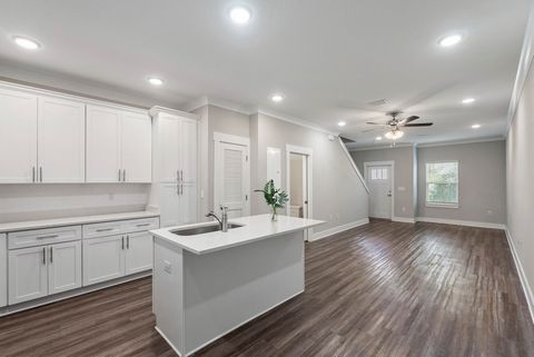 Welcome to The Verandas at Freeport--a stunning community offering resort-style living in the heart of Freeport, Florida. This beautifully designed Vista townhome features 3 spacious bedrooms, 2 full bathrooms, a powder room and an open-concept floor...