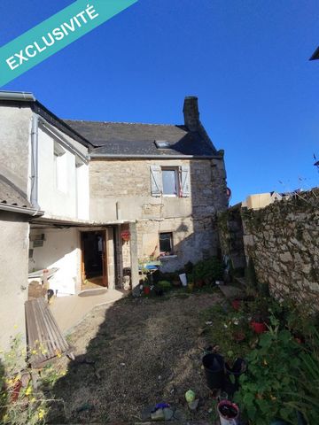 Découvrez un bien exceptionnel alliant le charme de l’ancien au confort moderne, idéal pour une vie empreinte de sérénité. Située en plein bourg de la charmante commune de Plounéour- Brignogan-Plages, cette maison de caractère bénéficie d'un environn...