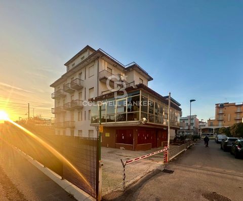 Hotel for Sale in Rimini Bellariva Area For sale hotel structure built in the 60s, located in the renowned area of **Bellariva di Rimini**, a few steps from the sea and in a context with a high tourist vocation. The property is distributed on 5 level...