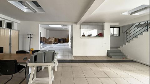 Local - 406m² - Ormesson-sur-Marne