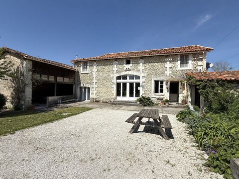 MAISON DE CARACTERE