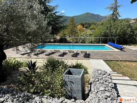 07140 LES VANS : Villa avec piscine et vue