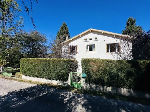 Maison individuelle sur commune de Oust 09140