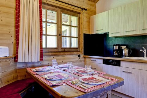 The Carlina Extension is a small chalet in the pretty resort of La Tania, close to Courchevel. The chalet is just 100 m from the ski slopes and 500 m from the centre of the resort with its shops, ski school and restaurants. La Tania is part of the Th...