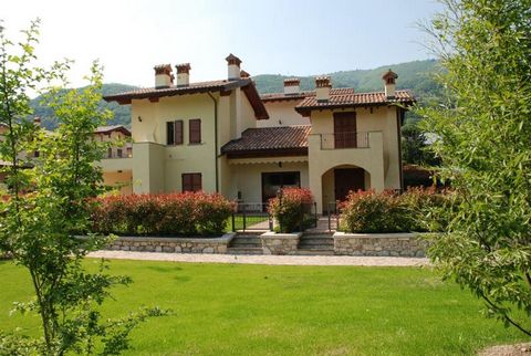 Price: from €159,000 1- and 2-bedroom apartments/villas North of Bergamo, walking distance to the gracious Lake Endine, small complex with communal swimming pool. The complex consists of spacious two-storey attached villas which has been completed ia...