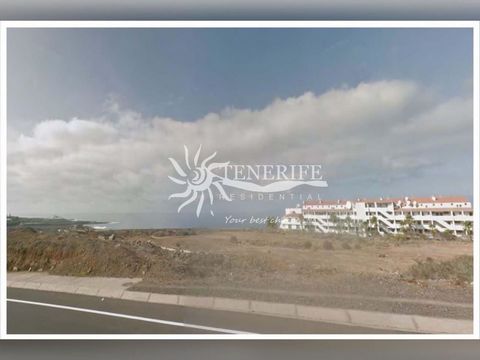 Parcela uso mixto comercial y residencial, Varadero, Guía de Isora. Se vende parcela de terreno en Varadero, en el municipio de Guía de Isora, una de las zonas costeras de mayor proyección de Tenerife. La superficie total de la parcela es de 12.000m2...