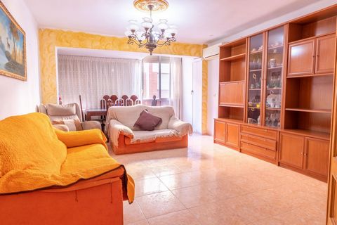 For sale apartment located in the heart of Sierra Calderona with a large living-dining room equipped with air conditioning and heat pump. The kitchen has an L-shaped counter to cook comfortably while preparing ingredients for Sunday's paella. It cons...