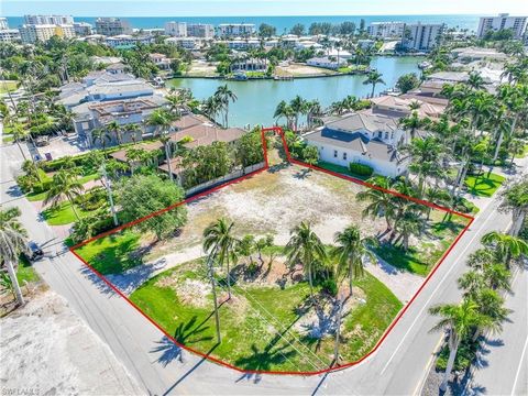 Lowest priced Gulf access waterfront property available in the Moorings! Oversized and now CLEARED AND READY TO BUILD .49 Acre Lot, renovated dock decking 3ft by 30ft fitted for up to a 26ft boat. The corner property, which has a number of beautiful ...