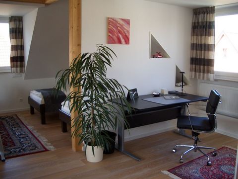 This modern, spacious and completely furnished studio apartment in a very nice residential area of Sindelfingen is perfect for a long term stay away from home. The light fludded living room is furnished with a large sofa, a flatTV and a hifi unit. Th...