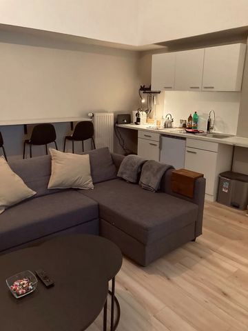 Welcome to my cozy and unique apartment, which was once a charming store. In the hip Kreuzviertel you live only 10 minutes walk from the city center. The apartment has its own entrance. The apartment offers: - A free parking space - Free WLAN - Smart...