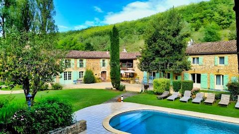 DORDOGNE - 17th century MILL - GITES - RIVER Close to one of the best-known bastide towns in the south of the Dordogne, this old 17th century mill in golden stone has contemplated the castle of its former master for centuries... Its 5,000 m2 park is ...