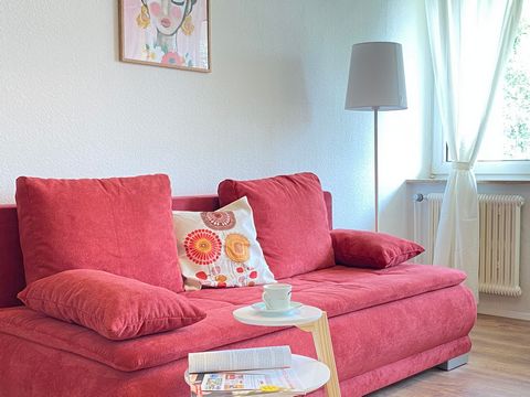 A nice modern flat in the centre will appeal to anyone who likes the colours of life and wants to be in the centre of things. The flat is a 5-minute walk from the central station in a residential area, close to shops, cafes, a botanical garden, unive...