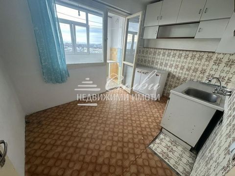 One bedroom SOUTH apartment - kv. Thrace! The property is the following layout: corridor, living room, kitchen and adjoining terrace in front of the kitchen, bathroom and toilet together. The flooring is made of natural parquet and laminate. The heat...