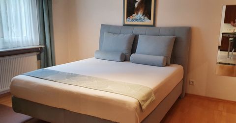 A very spacious and attractive apartment, ideal for project workers, students, fitters etc. The apartment is equipped with all conveniences (WLAN, TV, fitted kitchen with dishwasher, refrigerator, oven, coffee machine, dishes...) The couch in the liv...