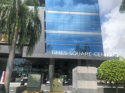 New office for sale in the prestigious TIMES SQUARE commercial building located in Costa del Este in a prime location. The office is in gray construction, ready to be opened on a high floor and overlooking the Town Center, overlooking the ocean and i...