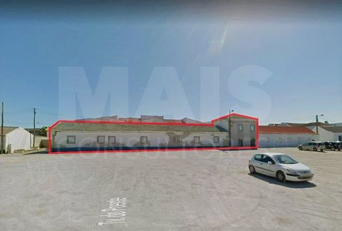Well located building, in Largo dos Remédios, next to the University Pole and close to the marginal where you can enjoy a beautiful sea view. Possibility to convert the building into 5 townhouses. Don't miss this investment opportunity! Excluded from...