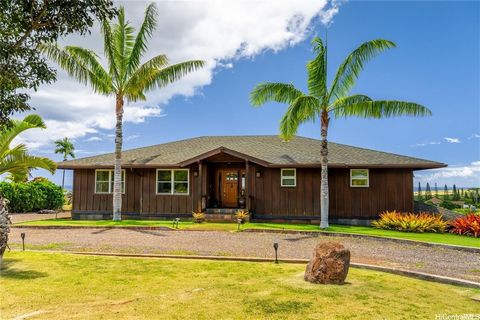 OPEN HOUSE on SUNDAY, 4/14 from 2:00-5:00PM. Seize a rare and exceptional chance to acquire a 5-acre haven in the seldom-available ,gated community of Poamoho Estates in Waialua. With just a short drive from Haleiwa Town and Oahu's finest beaches and...