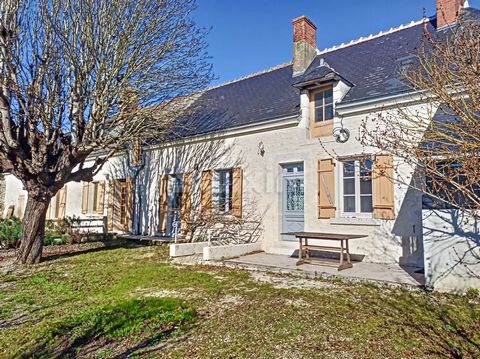 Ref 66400TV: Between Romorantin and Blois, in the heart of Sologne Swixim offers you a large farmhouse consisting of two dwellings with a common entrance: first of all a beautiful Longère with an entrance, a fitted kitchen, two bedrooms, a large livi...