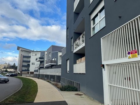 Dpt Côte d'Or (21), à vendre DIJON appartement T3 de 58,33 m² - Garage